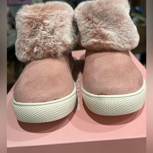NIB- London Fog Pink Fur Lined Alma Grove Girl's Boots- size 9M